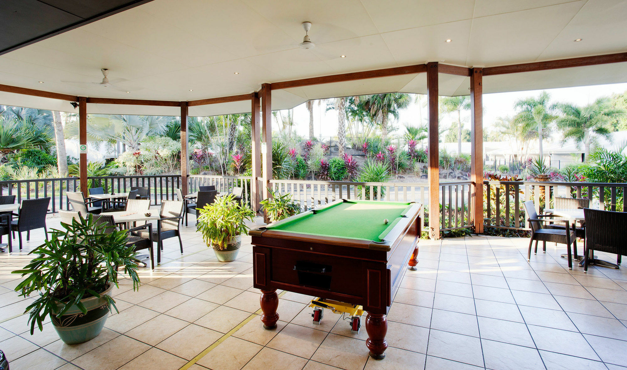 Mission Beach Resort Kültér fotó
